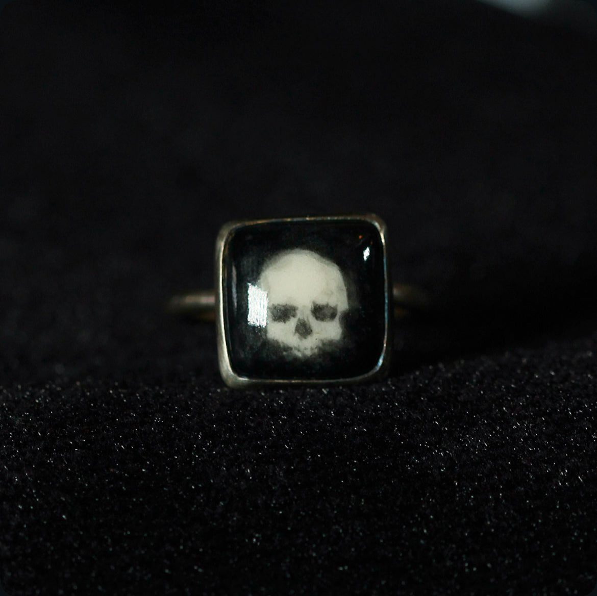 MEMENTO NOIR