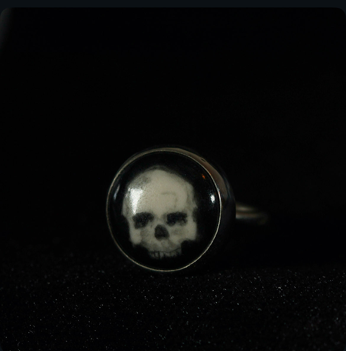 MEMENTO ETERNUM